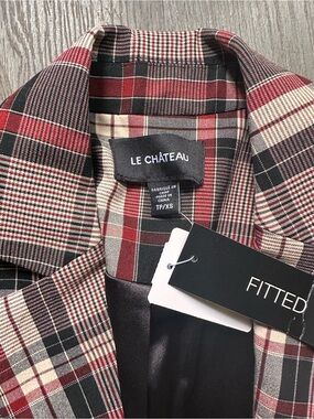 le château Red Black Cream Plaid Fitted Sport Coat